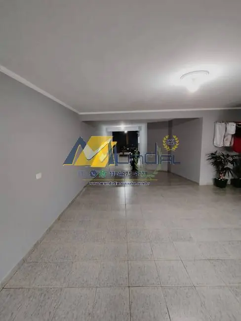 Casa com 3 quartos à venda, 210m2 em Parque Novo Oratório, Santo Andre - SP - imagem 3 Foto 3 de Casa com 3 quartos à venda, 210m2 em Parque Novo Oratório, Santo Andre - SP