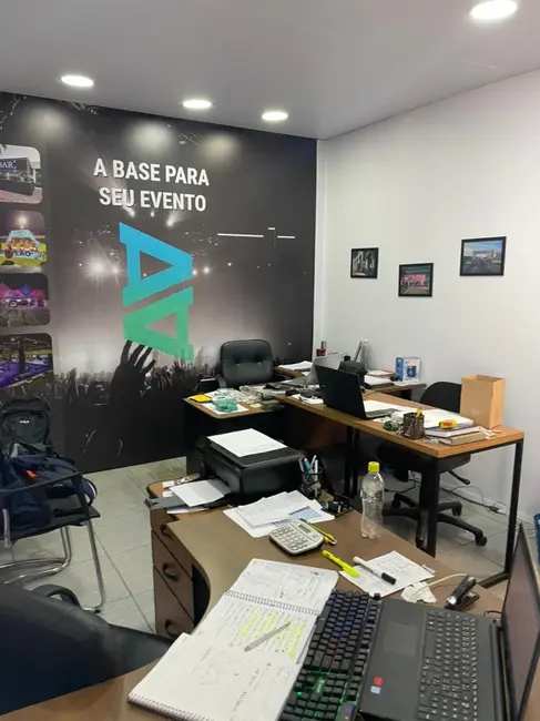 Sala Comercial para alugar, 160m2 em Santa Terezinha, Santo Andre - SP - imagem 8 Foto 8 de Sala Comercial para alugar, 160m2 em Santa Terezinha, Santo Andre - SP