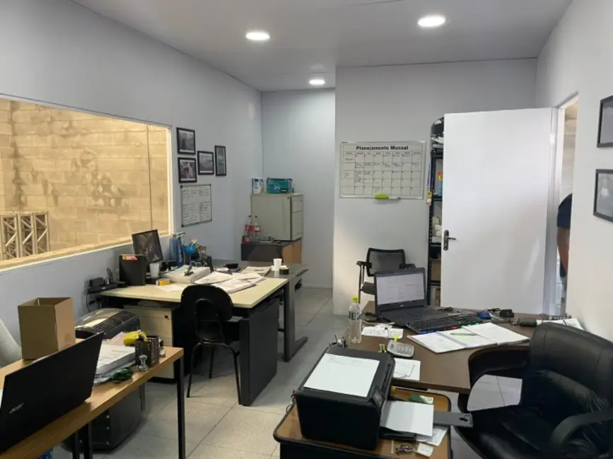 Sala Comercial para alugar, 160m2 em Santa Terezinha, Santo Andre - SP - imagem 9 Foto 9 de Sala Comercial para alugar, 160m2 em Santa Terezinha, Santo Andre - SP