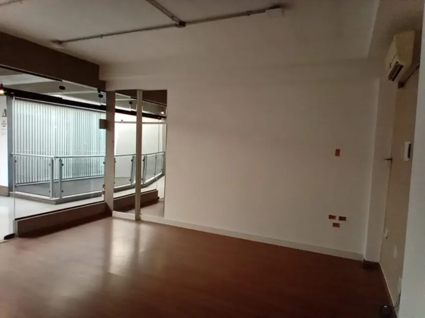 Sala Comercial para alugar, 25m2 em Santa Terezinha, Santo Andre - SP - imagem 3 Foto 3 de Sala Comercial para alugar, 25m2 em Santa Terezinha, Santo Andre - SP