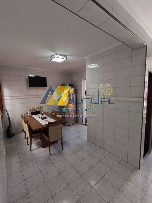 Casa à venda, 254m2 em Nova Petrópolis, Sao Bernardo Do Campo - SP - imagem 2 Foto 2 de Casa à venda, 254m2 em Nova Petrópolis, Sao Bernardo Do Campo - SP