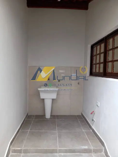 Foto 2 de Sobrado com 3 quartos à venda e para alugar, 150m2 em Parque Erasmo Assunção, Santo Andre - SP