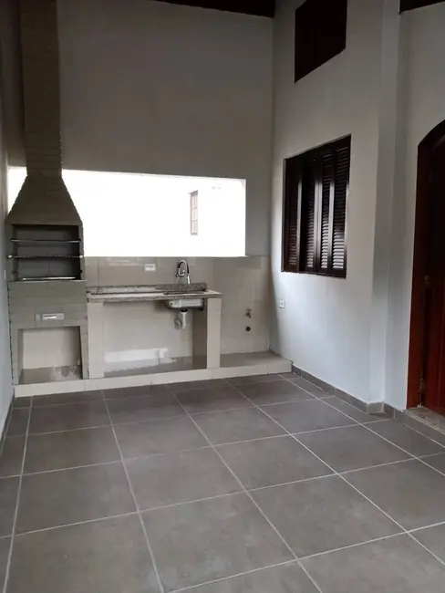 Sobrado com 3 quartos à venda e para alugar, 150m2 em Parque Erasmo Assunção, Santo Andre - SP - imagem 5 Foto 5 de Sobrado com 3 quartos à venda e para alugar, 150m2 em Parque Erasmo Assunção, Santo Andre - SP