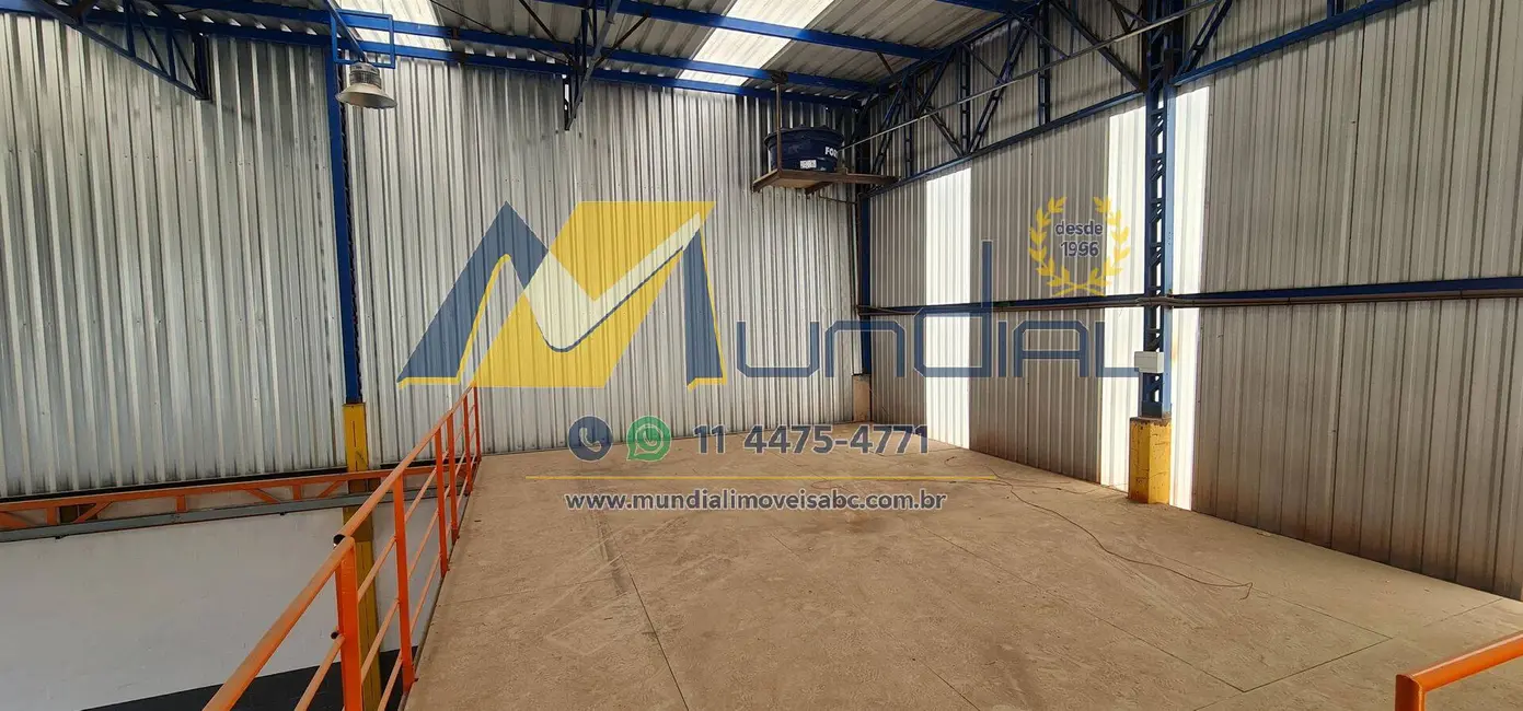 Foto 1 de Armazém / Galpão para alugar, 240m2 em Vila Homero Thon, Santo Andre - SP