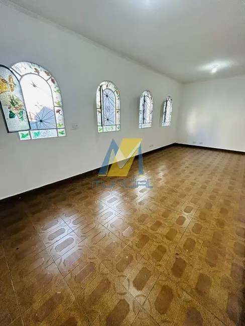 Casa com 3 quartos para alugar, 185m2 em Vila Príncipe de Gales, Santo Andre - SP - imagem 4 Foto 4 de Casa com 3 quartos para alugar, 185m2 em Vila Príncipe de Gales, Santo Andre - SP