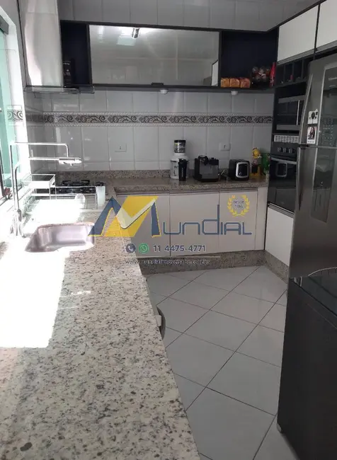 Sobrado para alugar, 116m2 em Vila Alto de Santo André, Santo Andre - SP - imagem 4 Foto 4 de Sobrado para alugar, 116m2 em Vila Alto de Santo André, Santo Andre - SP