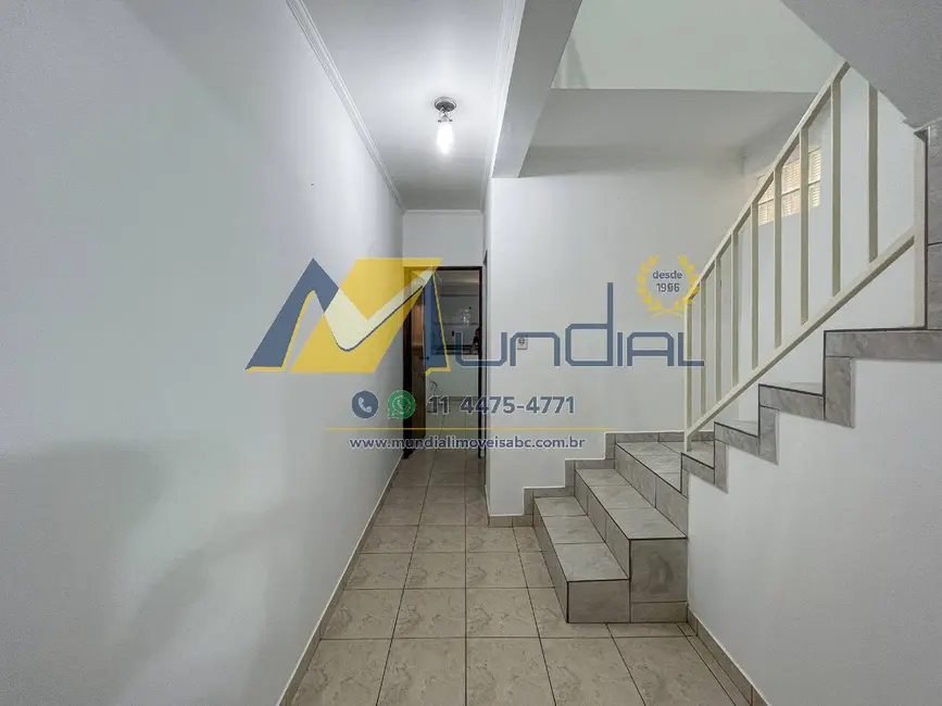 Sobrado com 3 quartos para alugar, 193m2 em Jardim Las Vegas, Santo Andre - SP - imagem 2 Foto 2 de Sobrado com 3 quartos para alugar, 193m2 em Jardim Las Vegas, Santo Andre - SP