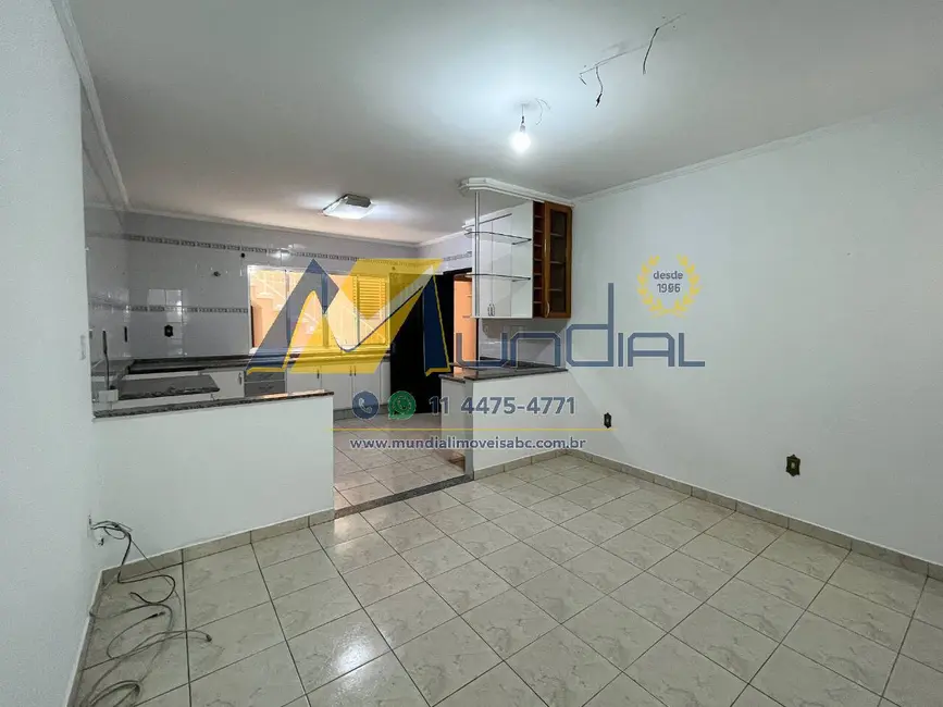 Sobrado com 3 quartos para alugar, 193m2 em Jardim Las Vegas, Santo Andre - SP - imagem 9 Foto 9 de Sobrado com 3 quartos para alugar, 193m2 em Jardim Las Vegas, Santo Andre - SP