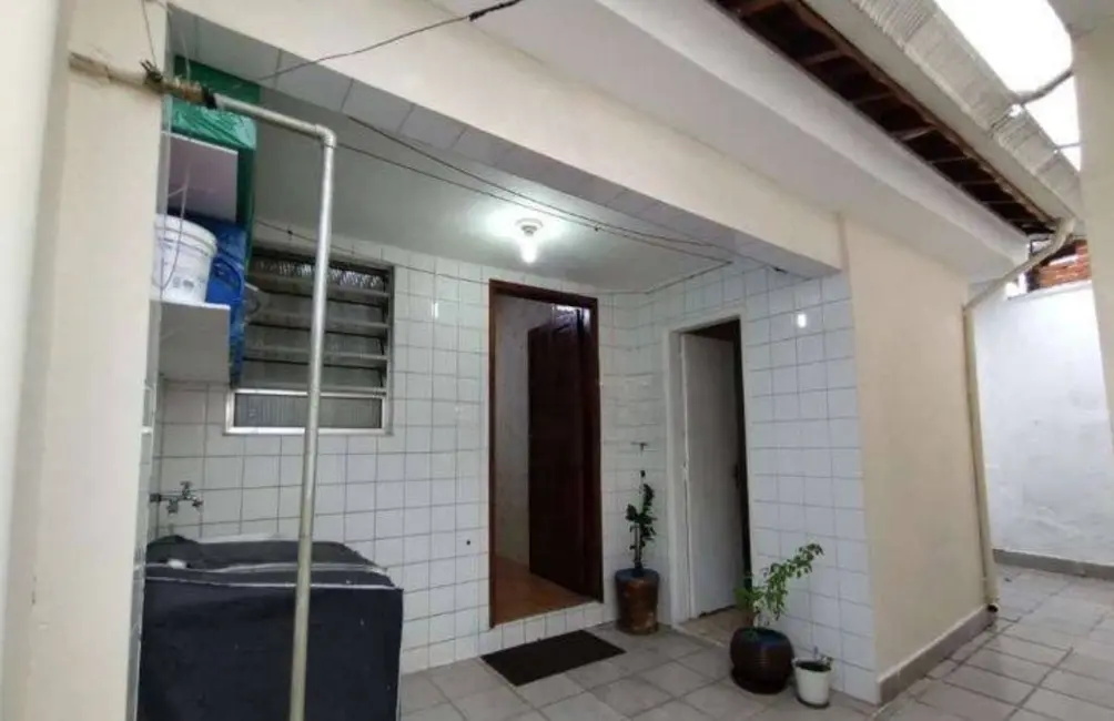 Foto 4 de Casa com 3 quartos para alugar, 200m2 em Vila Metalúrgica, Santo Andre - SP