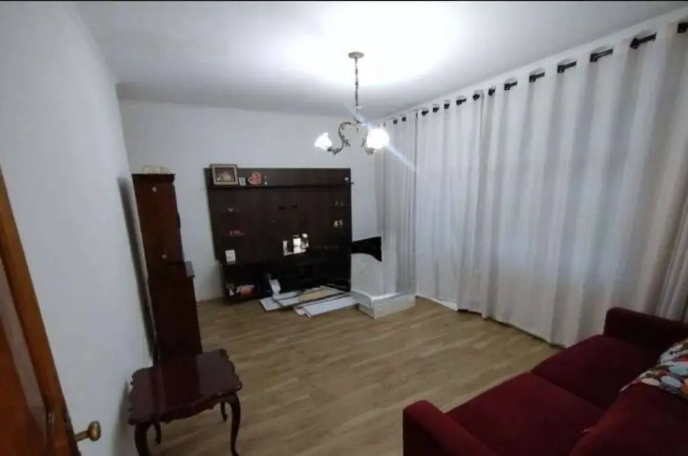 Foto 1 de Casa com 3 quartos para alugar, 200m2 em Vila Metalúrgica, Santo Andre - SP