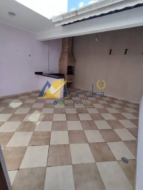 Sobrado com 3 quartos para alugar, 197m2 em Vila Camilópolis, Santo Andre - SP - imagem 9 Foto 9 de Sobrado com 3 quartos para alugar, 197m2 em Vila Camilópolis, Santo Andre - SP