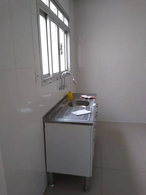 Foto 4 de Casa com 2 quartos para alugar, 71m2 em Vila Curuçá, Santo Andre - SP
