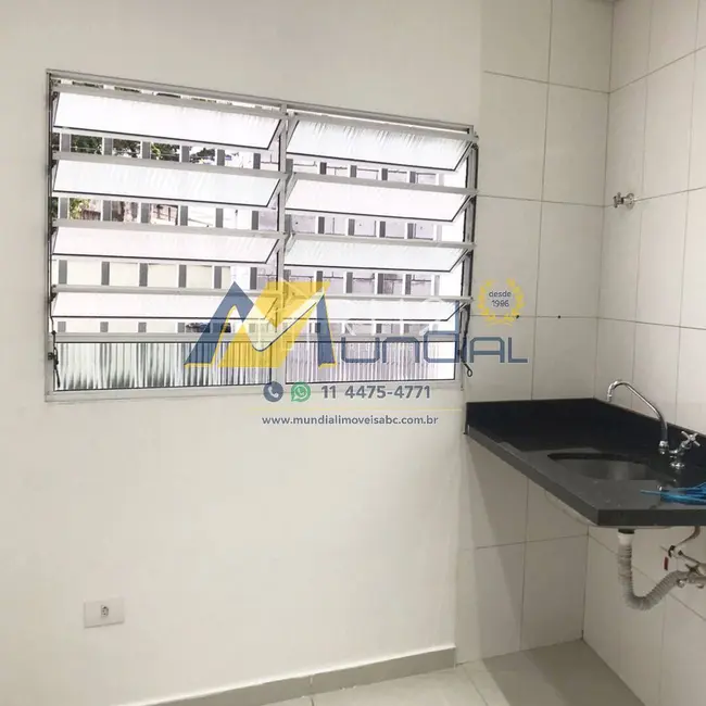 Casa com 1 quarto para alugar, 35m2 em Vila Valparaíso, Santo Andre - SP - imagem 2 Foto 2 de Casa com 1 quarto para alugar, 35m2 em Vila Valparaíso, Santo Andre - SP