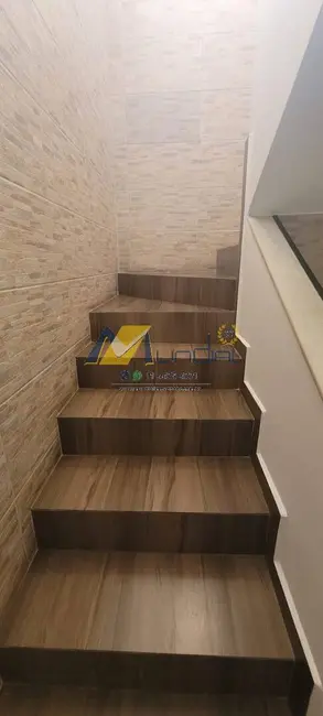 Sobrado com 2 quartos para alugar, 152m2 em Vila Helena, Santo Andre - SP - imagem 5 Foto 5 de Sobrado com 2 quartos para alugar, 152m2 em Vila Helena, Santo Andre - SP