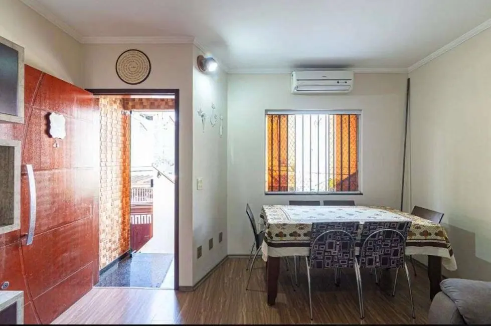 Sobrado com 3 quartos à venda, 125m2 em Utinga, Santo Andre - SP - imagem 4 Foto 4 de Sobrado com 3 quartos à venda, 125m2 em Utinga, Santo Andre - SP