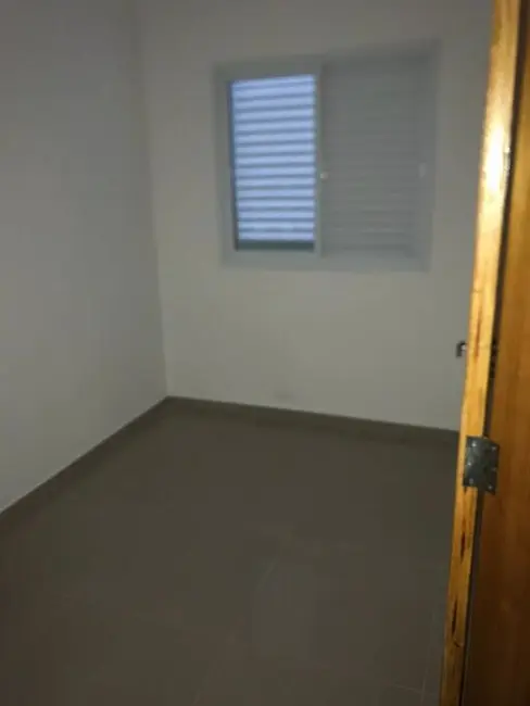Foto 4 de Apartamento com 2 quartos à venda e para alugar, 45m2 em Parque Gerassi, Santo Andre - SP
