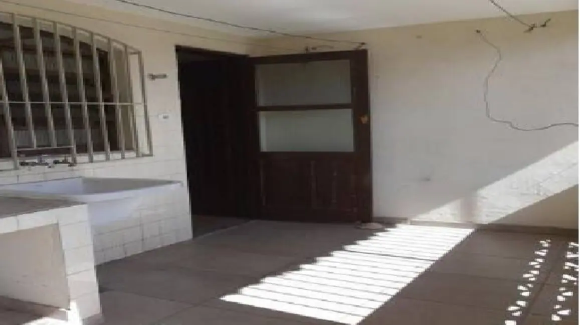 Casa com 2 quartos para alugar, 143m2 em Vila Camilópolis, Santo Andre - SP - imagem 8 Foto 8 de Casa com 2 quartos para alugar, 143m2 em Vila Camilópolis, Santo Andre - SP