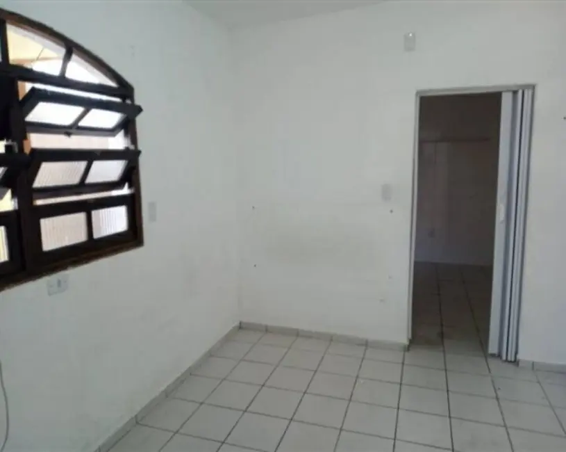 Casa com 1 quarto para alugar, 40m2 em Vila Camilópolis, Santo Andre - SP - imagem 6 Foto 6 de Casa com 1 quarto para alugar, 40m2 em Vila Camilópolis, Santo Andre - SP