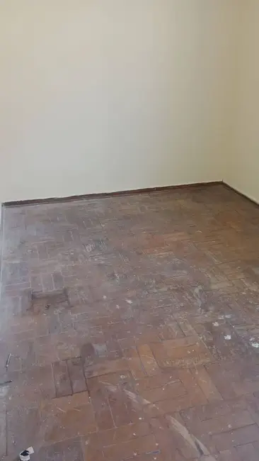 Casa com 2 quartos para alugar, 115m2 em Jardim Santo Antônio, Santo Andre - SP - imagem 1 Foto 1 de Casa com 2 quartos para alugar, 115m2 em Jardim Santo Antônio, Santo Andre - SP