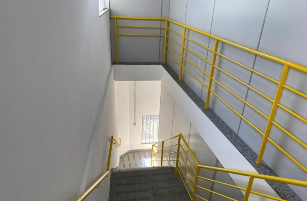 Foto 2 de Armazém / Galpão para alugar, 1300m2 em Vila Príncipe de Gales, Santo Andre - SP
