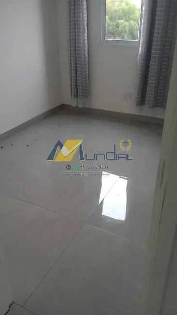 Foto 4 de Apartamento com 2 quartos para alugar, 44m2 em Jardim Utinga, Santo Andre - SP