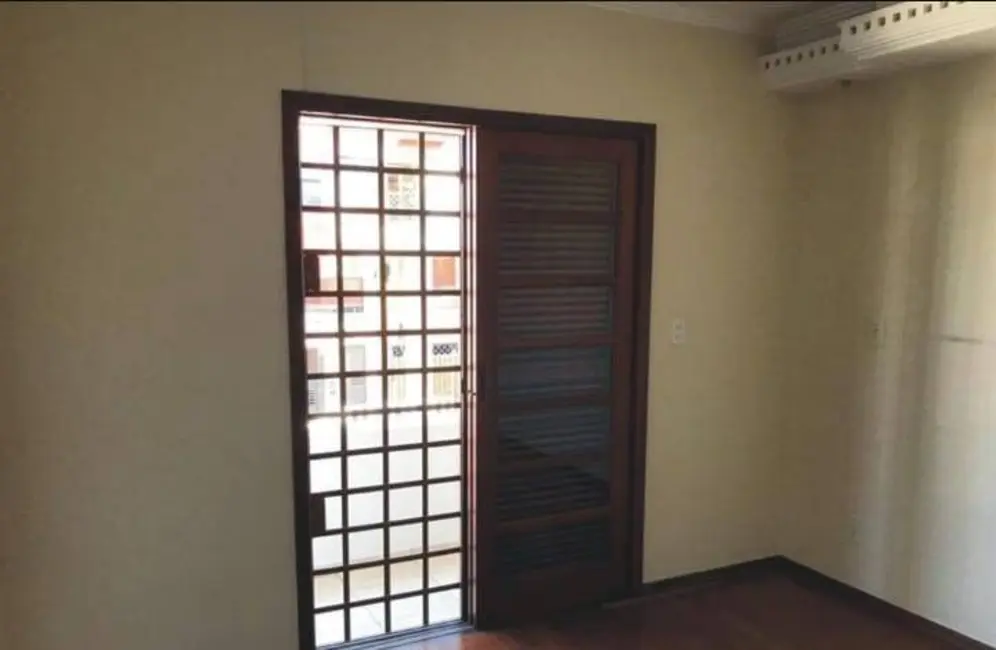 Sobrado com 3 quartos para alugar, 230m2 em Nova Petrópolis, Sao Bernardo Do Campo - SP - imagem 3 Foto 3 de Sobrado com 3 quartos para alugar, 230m2 em Nova Petrópolis, Sao Bernardo Do Campo - SP