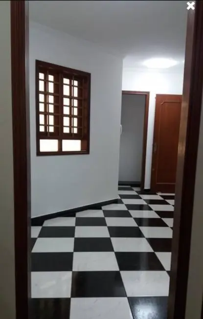 Sobrado com 3 quartos para alugar, 230m2 em Nova Petrópolis, Sao Bernardo Do Campo - SP - imagem 7 Foto 7 de Sobrado com 3 quartos para alugar, 230m2 em Nova Petrópolis, Sao Bernardo Do Campo - SP