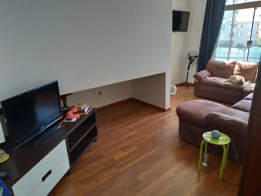 Foto 2 de Sobrado para alugar, 180m2 em Vila Helena, Santo Andre - SP