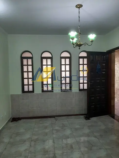 Sobrado com 3 quartos para alugar, 180m2 em Vila Camilópolis, Santo Andre - SP - imagem 1 Foto 1 de Sobrado com 3 quartos para alugar, 180m2 em Vila Camilópolis, Santo Andre - SP