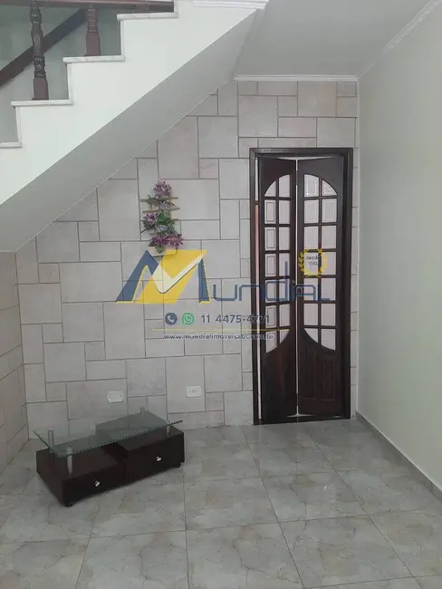 Sobrado com 3 quartos para alugar, 180m2 em Vila Camilópolis, Santo Andre - SP - imagem 5 Foto 5 de Sobrado com 3 quartos para alugar, 180m2 em Vila Camilópolis, Santo Andre - SP