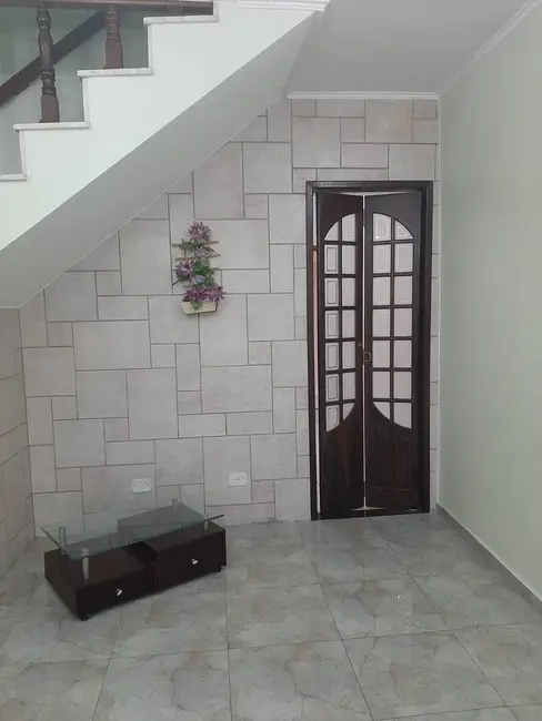 Foto 5 de Sobrado com 3 quartos para alugar, 180m2 em Vila Camilópolis, Santo Andre - SP