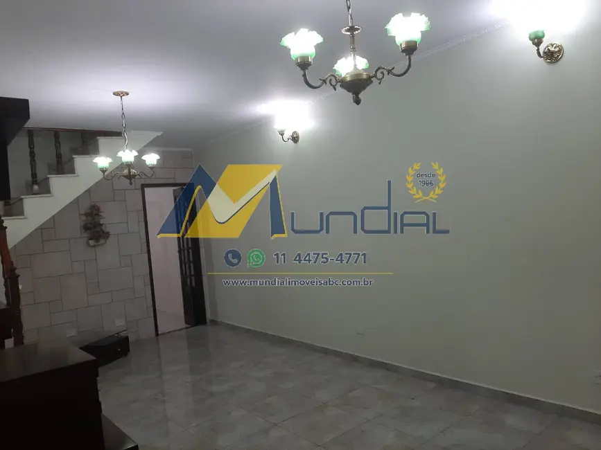 Sobrado com 3 quartos para alugar, 180m2 em Vila Camilópolis, Santo Andre - SP - imagem 6 Foto 6 de Sobrado com 3 quartos para alugar, 180m2 em Vila Camilópolis, Santo Andre - SP