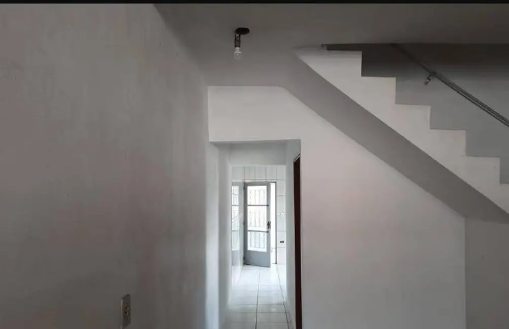 Sobrado com 3 quartos à venda, 200m2 em Sao Bernardo Do Campo - SP - imagem 1 Foto 1 de Sobrado com 3 quartos à venda, 200m2 em Sao Bernardo Do Campo - SP