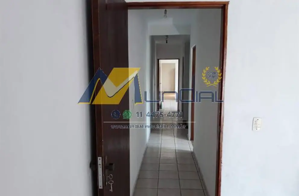 Sobrado com 3 quartos à venda, 200m2 em Sao Bernardo Do Campo - SP - imagem 2 Foto 2 de Sobrado com 3 quartos à venda, 200m2 em Sao Bernardo Do Campo - SP