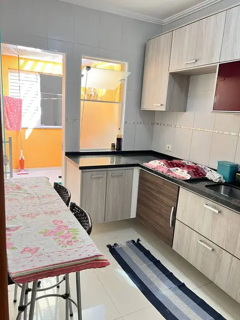 Foto 4 de Apartamento com 2 quartos para alugar, 50m2 em Vila Alto de Santo André, Santo Andre - SP