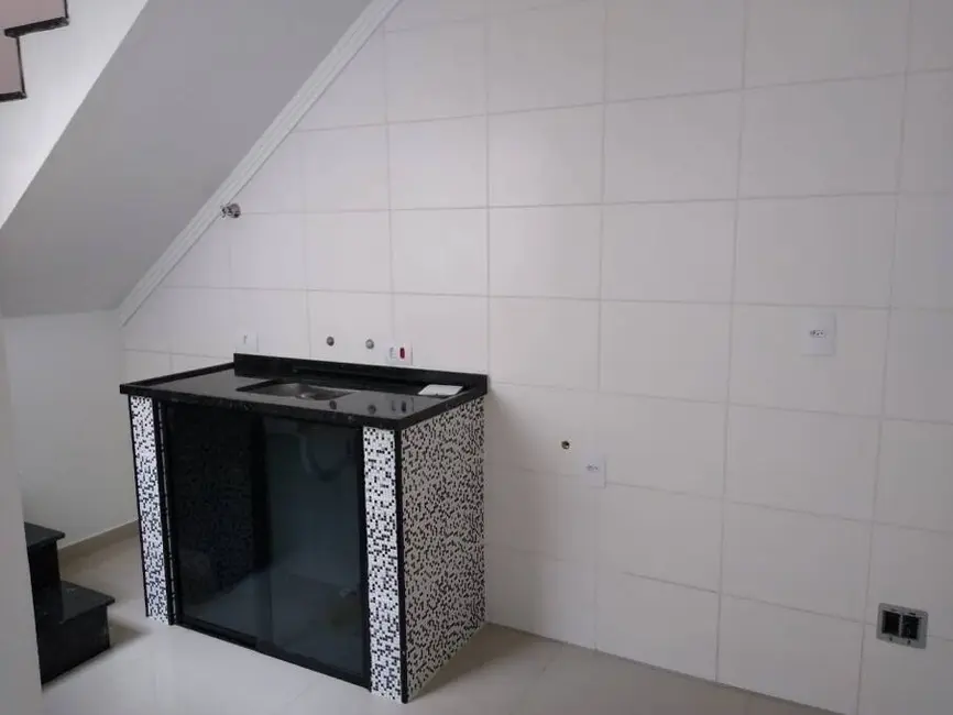 Foto 4 de Cobertura com 2 quartos para alugar, 89m2 em Parque Gerassi, Santo Andre - SP