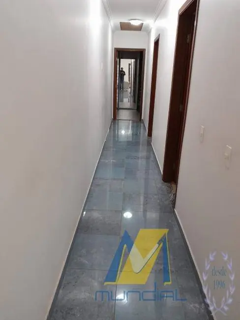 Casa com 3 quartos para alugar, 350m2 em Vila Floresta, Santo Andre - SP - imagem 2 Foto 2 de Casa com 3 quartos para alugar, 350m2 em Vila Floresta, Santo Andre - SP