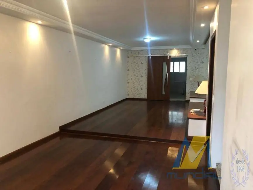 Casa com 3 quartos para alugar, 350m2 em Vila Floresta, Santo Andre - SP - imagem 6 Foto 6 de Casa com 3 quartos para alugar, 350m2 em Vila Floresta, Santo Andre - SP