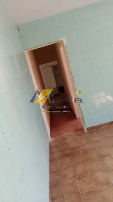 Foto 2 de Casa com 2 quartos para alugar, 80m2 em Vila Clarice, Santo Andre - SP