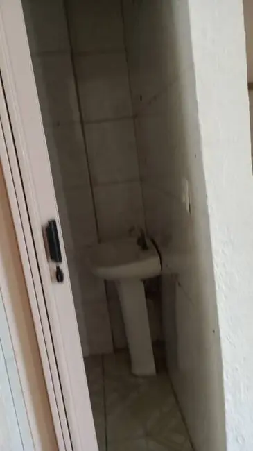 Casa com 2 quartos para alugar, 80m2 em Vila Clarice, Santo Andre - SP - imagem 4 Foto 4 de Casa com 2 quartos para alugar, 80m2 em Vila Clarice, Santo Andre - SP