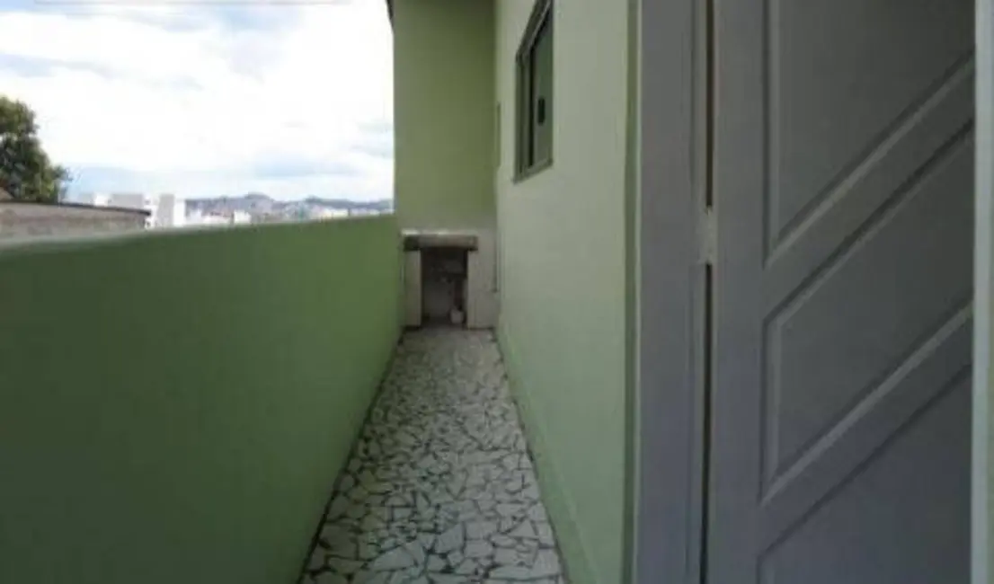 Foto 2 de Sobrado com 3 quartos para alugar, 130m2 em Parque Erasmo Assunção, Santo Andre - SP