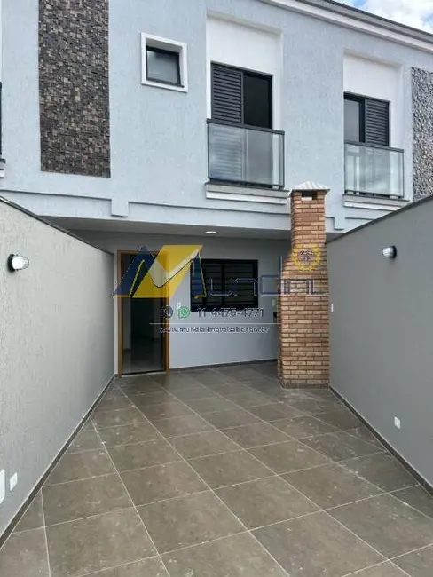 Sobrado com 2 quartos para alugar, 53m2 em Vila Clarice, Santo Andre - SP - imagem 1 Foto 1 de Sobrado com 2 quartos para alugar, 53m2 em Vila Clarice, Santo Andre - SP