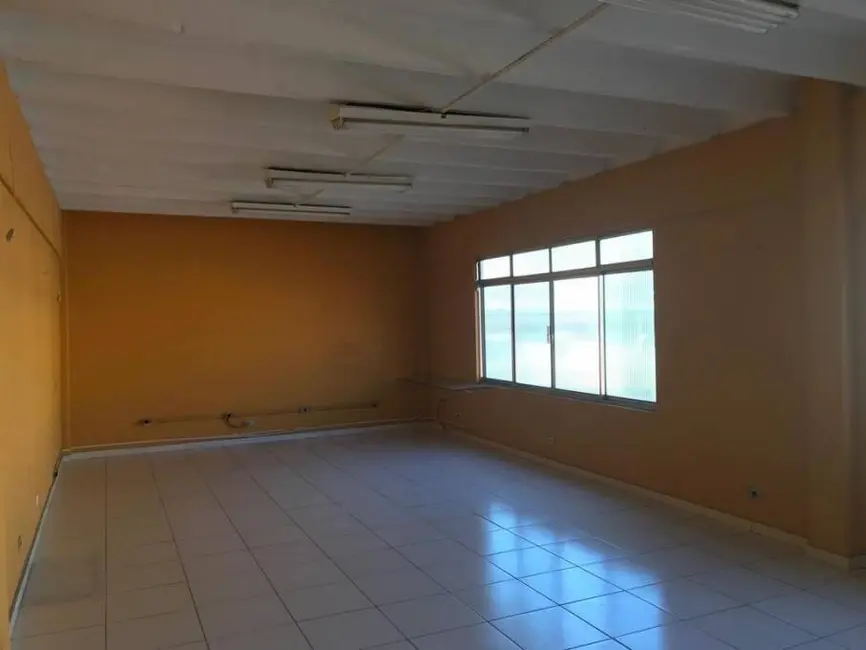 Armazém / Galpão à venda, 1056m2 em Sertãozinho, Maua - SP - imagem 1 Foto 1 de Armazém / Galpão à venda, 1056m2 em Sertãozinho, Maua - SP