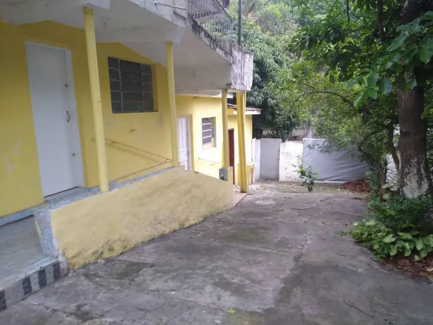Foto 1 de Casa com 2 quartos para alugar, 129m2 em Vila Bastos, Santo Andre - SP