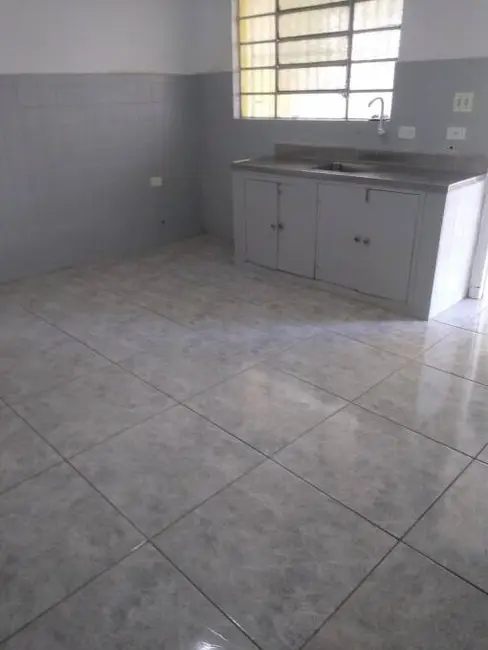 Foto 5 de Casa com 2 quartos para alugar, 129m2 em Vila Bastos, Santo Andre - SP