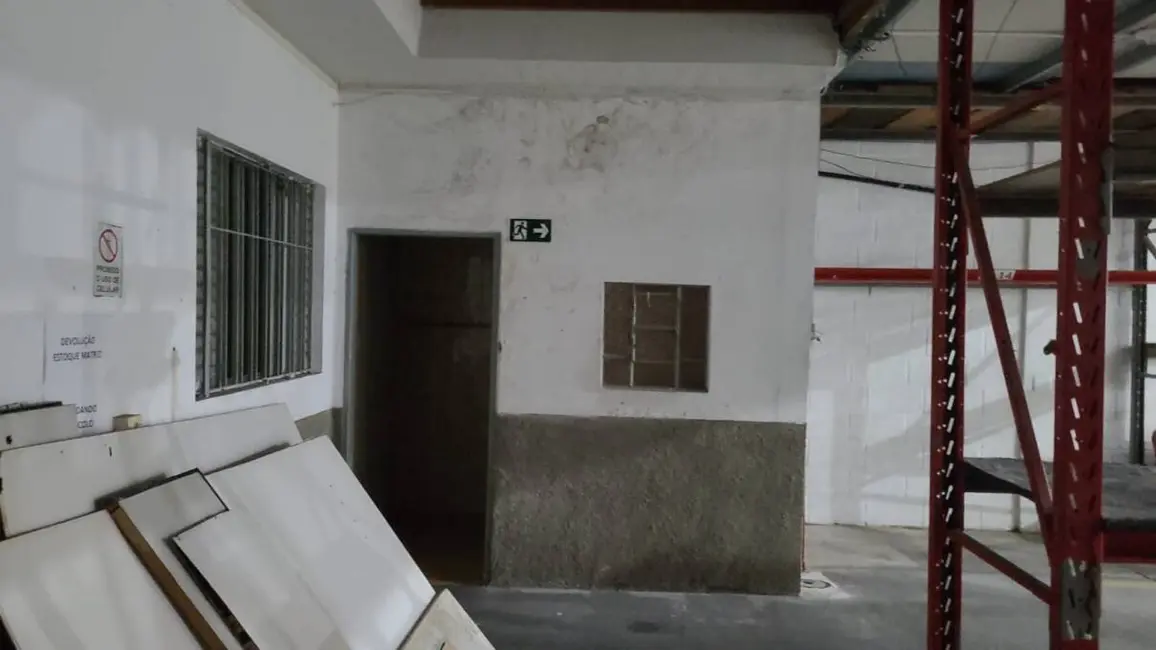 Armazém / Galpão para alugar, 300m2 em Vila Metalúrgica, Santo Andre - SP - imagem 2 Foto 2 de Armazém / Galpão para alugar, 300m2 em Vila Metalúrgica, Santo Andre - SP