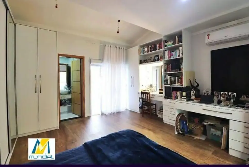 Sobrado com 3 quartos à venda, 240m2 em Parque Novo Oratório, Santo Andre - SP - imagem 3 Foto 3 de Sobrado com 3 quartos à venda, 240m2 em Parque Novo Oratório, Santo Andre - SP
