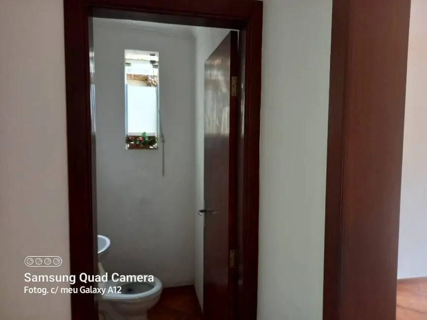 Foto 6 de Sobrado com 3 quartos para alugar, 246m2 em Vila Alzira, Santo Andre - SP
