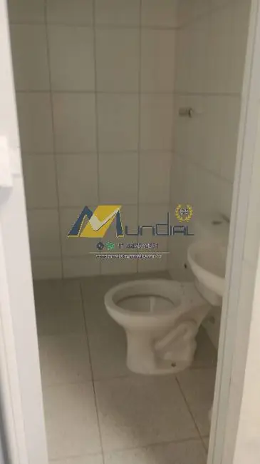 Foto 2 de Armazém / Galpão à venda, 130m2 em Parque Capuava, Santo Andre - SP