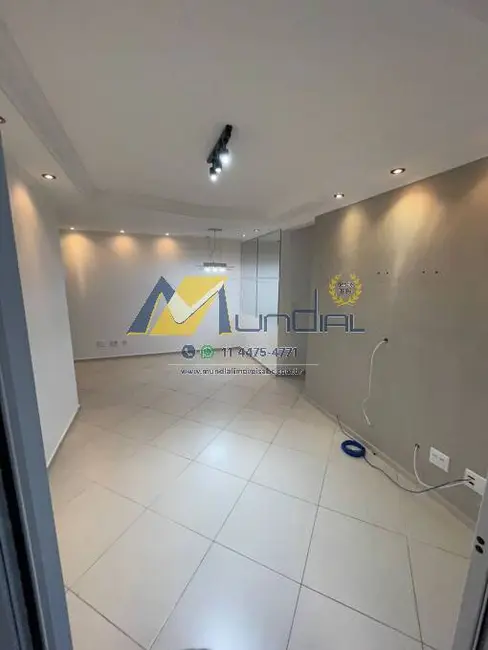 Foto 1 de Apartamento com 3 quartos para alugar, 72m2 em Parque Jaçatuba, Santo Andre - SP